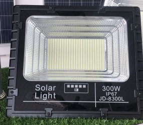 Đèn pha năng lượng mặt trời 100W JinDian JD-8800L